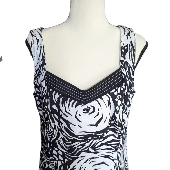 I.N. Studio Black and White Floral Dress Size 14 - Picture 5 of 9